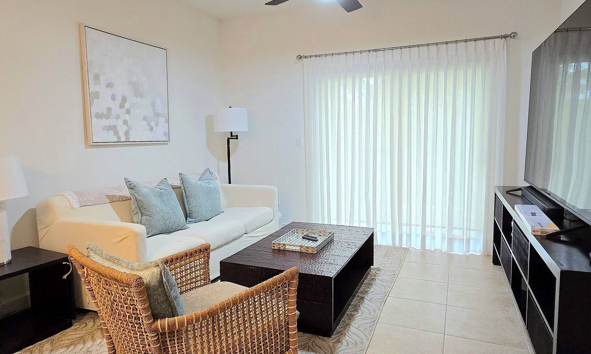 Alice Town Condo | "Beach Breeze Bimini" 2 bedroom 2 bath