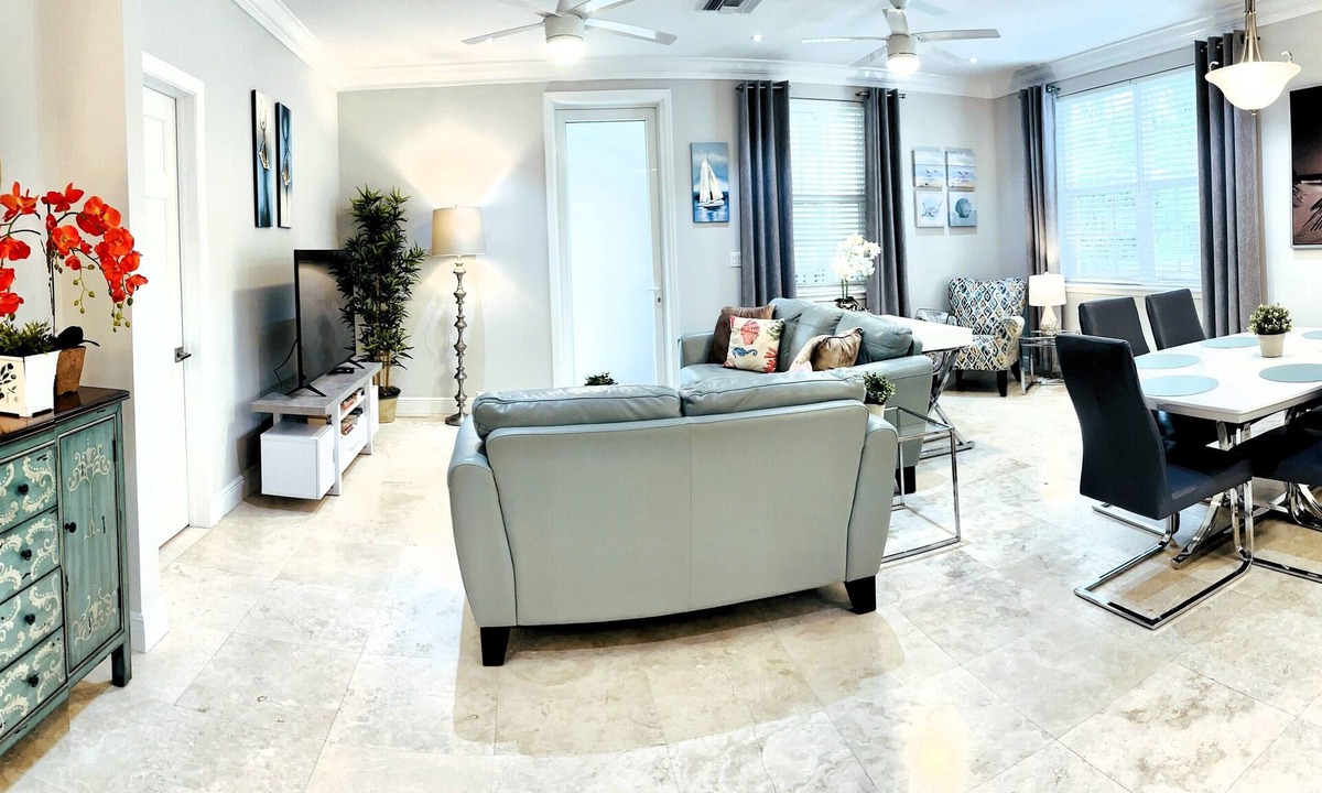 Palm Cay Villa | Palm Cay Resort Collection – Signature Sunset Villa Crafted for Resort Living