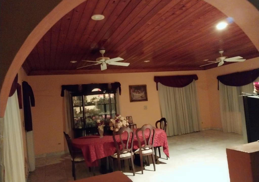 Alice Town House | Tricia's