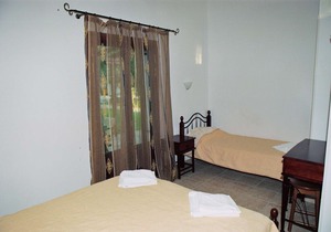 Quiet Beachside Spacious Bungalows + Amazing Seaview + Pool in Lefokastro