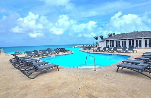 Alice Town Condo | "Beach Breeze Bimini" 2 bedroom 2 bath