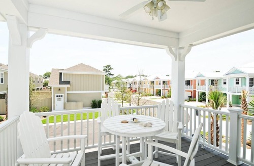 Windy Hill Villa | Charming 2-Bedroom Townhome in the Heart of the Exchange Neighborhood