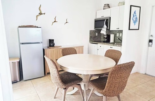 Alice Town Apartment | Costa Azul Bimini Bay