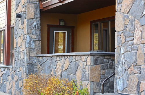 Canmore Condo | Mountain + Creek View. 5 Min Walk To Main Street. An Amazing Home Base!