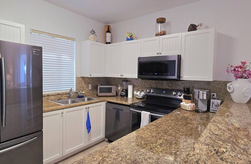 Alice Town Condo | "Serenity" at the Infiniti Pool - Oceanview 2/2 at Resorts World Bimini Bay