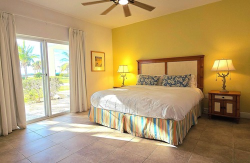 Alice Town Condo | "Serenity" at the Infiniti Pool - Oceanview 2/2 at Resorts World Bimini Bay