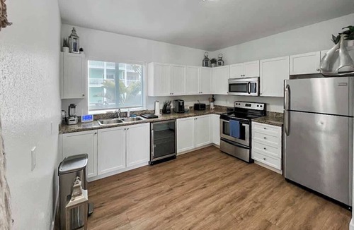 Alice Town House | Shore to Please-Bimini Beachfront Home