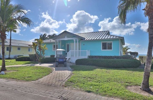 Alice Town House | Shore to Please-Bimini Beachfront Home