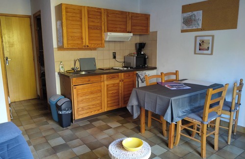 Briancon Apartment | Studio with parking for 2-3 people in Briançon center 700 m from cable car