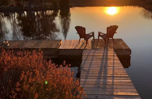 L'lle-du-College House | Summer Fishing & Swimming - Winter Snowmobile All Day & Warm Wood Stove at night