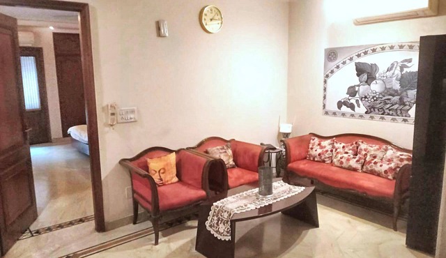 2 Bed Apartment Sleeps 4 With Parking New Delhi in New Delhi
