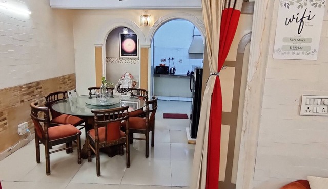 3 Bedroom apartment in central Delhi Close to all major attractions in New Delhi