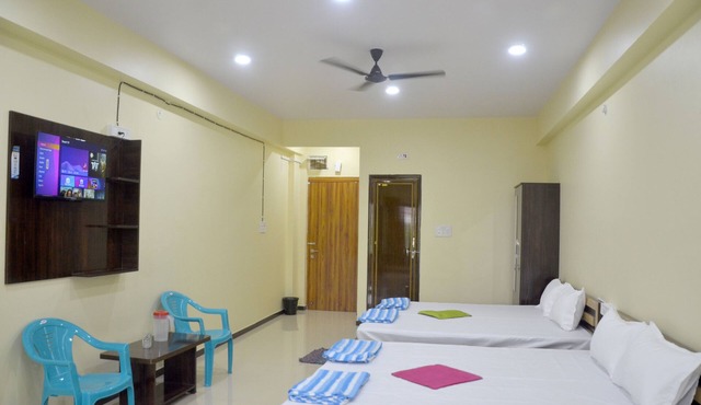 Aapkaujjain Homestay Stay peacefully,relax,& Enjoy Very suitable for family in Ujjain