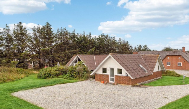 Amazing home in Ringkøbing with sauna in Ringkøbing