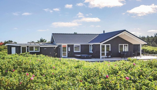 Awesome home in Vestervig with WiFi in Vestervig