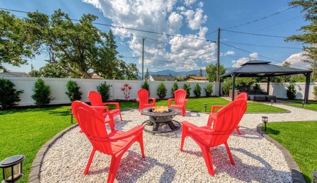 Backyard Oasis | Hot Tub, BBQ, Outdoor Bar | in Invermere