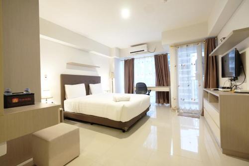 Best Price Modern Studio Apartment H Residence near MT Haryono By Travelio in Jakarta