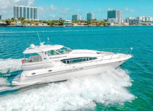 Billionaire Yach Resort - Marina Costa Mujeres in Cancún