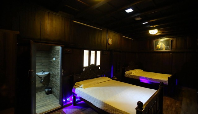 Castillo De Woods - The Traditional Luxury Villa, Munnar in Koviloor
