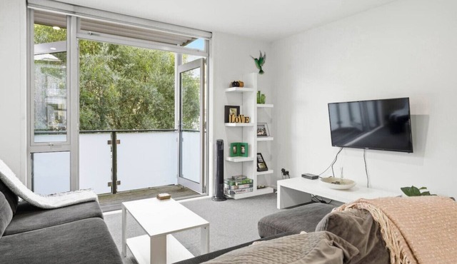 Central 3BR Parnell Townhome with Secure Parking in Auckland Central