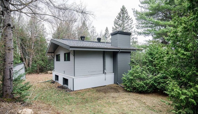 CHARMING CHALET IN MORIN-HEIGHTS. in Morin-Heights