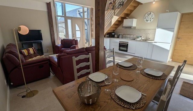 Charming renovated house in the heart of Loire Valley with parking and wifi in Chaingy