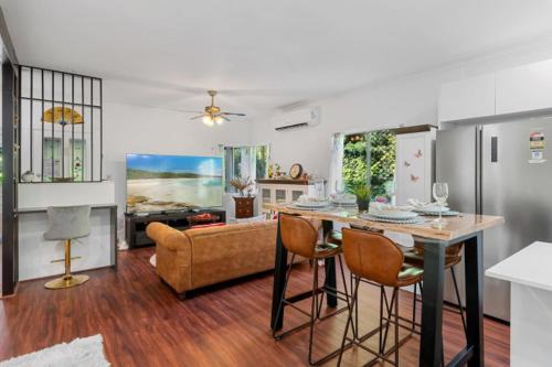 Chic and Cozy 3Beds Home in the Heart of Sunnybank in Brisbane