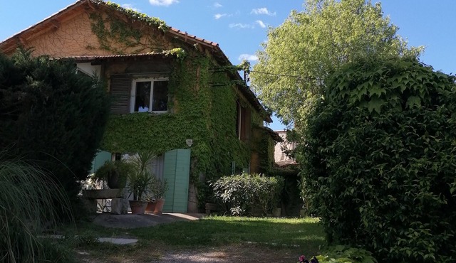 Clos Jeanne the countryside in town. in Montpellier