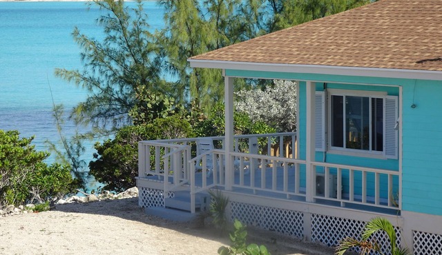 Cozy beach cottage with a spectacular ocean view - "Point of View" in Rolleville