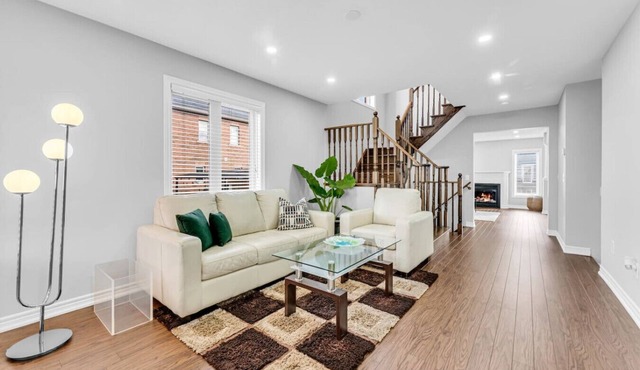 Cozy Home in Niagara 10 mins from Falls and Brock in Thorold