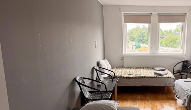 Cozy Studio with 3 beds in Sollentuna, Stockholm in Sollentuns