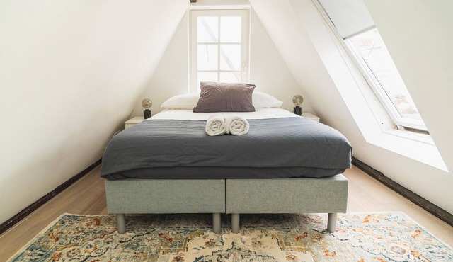 De achterkamer - Tiny and cosy attic in Amsterdam