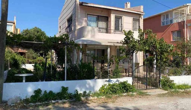 Deniz Manzaralı, 4 Odalı Şirin Villa in Urla