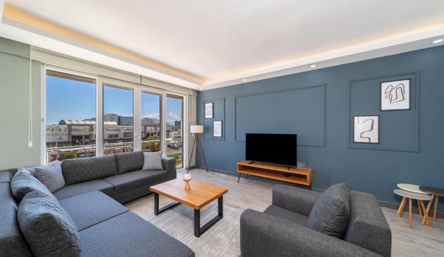 Flat with Walking Distance to Beach in Antalya in Antalya