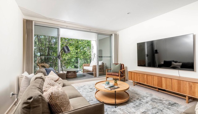 Forrest Executive Apartment Parliament & Manuka Nearby in Forrest
