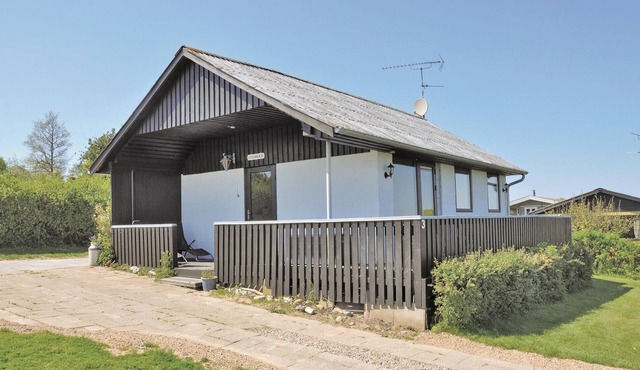 Gorgeous home in Augustenborg with WiFi in Augustenborg