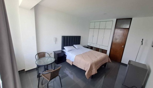HOTEL KENDARI in Grocio Prado