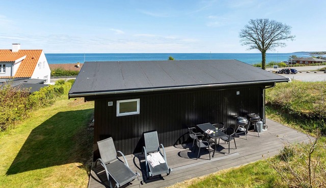 Lovely home in Allinge in Allinge