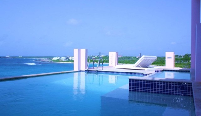 Luxury Villa Panoramic Ocean Views 2 pools, Ultimate Vacation! Book Today! in Seafeathers