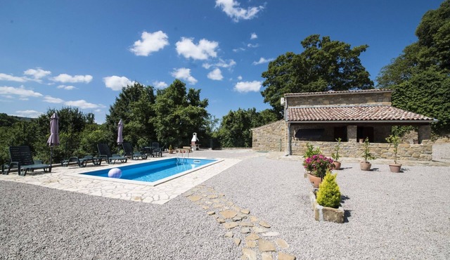 mit eigenem Pool by Interhome in Buzet
