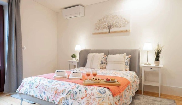 Modern & Spacious Apartments by HostWise in Guimarães