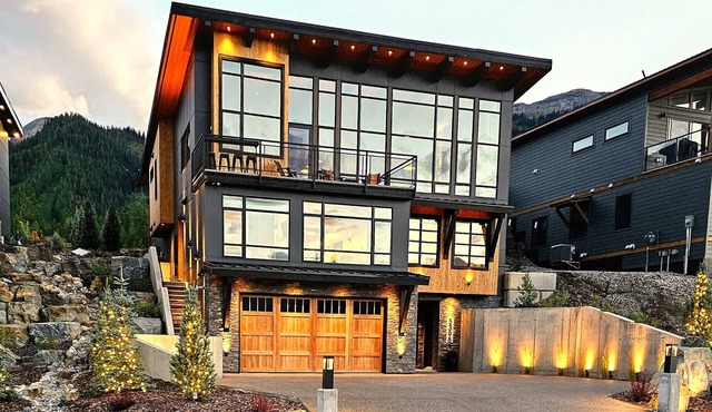 Mtn Spa Retreat | Sauna + Cold Plunge I Ski In/Out in Fernie Alpine Resort