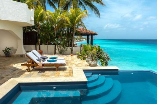 Nirvana Lodge with Private Pool and House Reef in Kralendijk