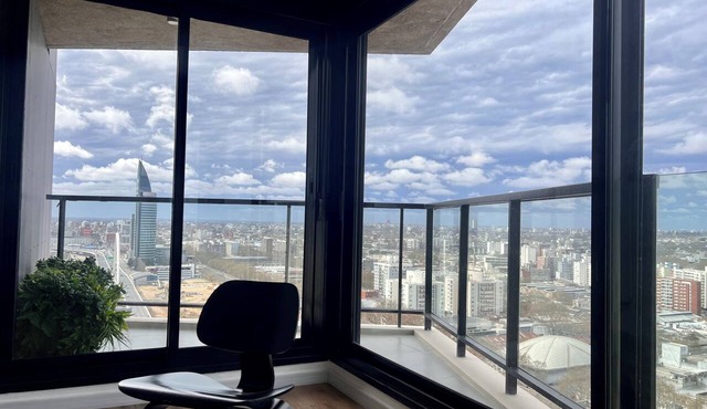 Penthouse | Unbeatable Views | 24-Hour Concierge | Outdoor Gym | Pet-Friendly in Montevideo