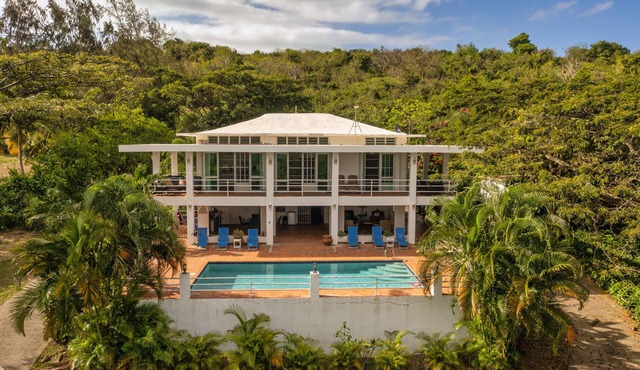 Perfect for large families, huge pool. Located on the island of Vieques! in Vieques