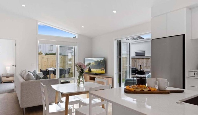 Perfect Papamoa Beach Bach in Papamoa