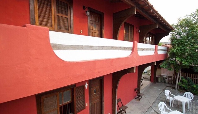 Pleasant duplex townhouse one block from Praia do Forte in Cabo Frio