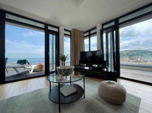 Riviera Apartments - Five Stylish Penthouse Apartments with Unrivalled Sea Views of Teignmouth, Shaldon, The Jurassic Coastline & The Teign Estuary in Teignmouth