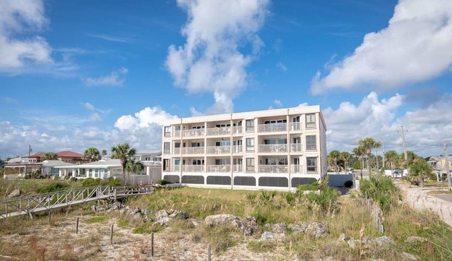 SeeRay Shores 301 in St. Augustine Beach
