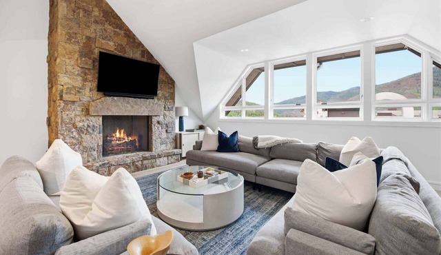 Solaris PHFW - 3 Bedroom + Den in Vail
